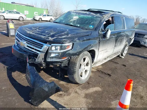 1GNSKJKC0GR296974 2016 CHEVROLET SUBURBAN - Image 2