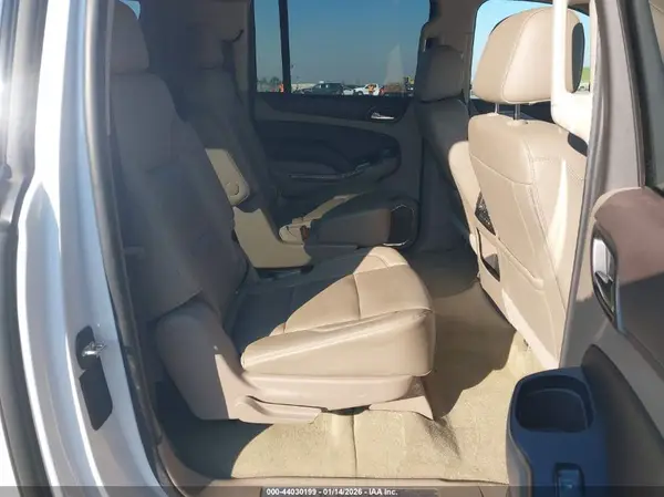 1GNSKJKC0HR398356 2017 CHEVROLET SUBURBAN - Image 8