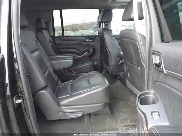 1GNSKJKC1GR191151 2016 CHEVROLET SUBURBAN - Image 8