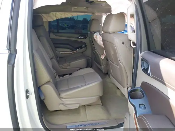 1GNSKJKC1GR283926 2016 CHEVROLET SUBURBAN - Image 8
