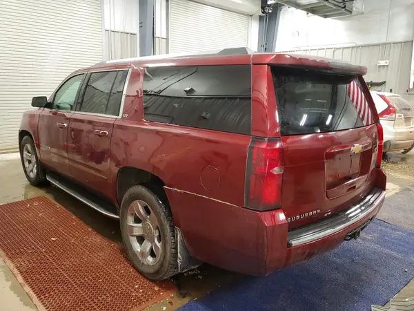1GNSKJKC1GR316326 2016 CHEVROLET SUBURBAN - Image 2