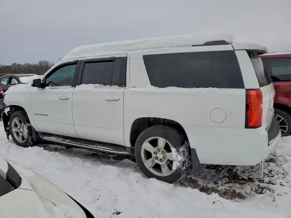 1GNSKJKC1GR348256 2016 CHEVROLET SUBURBAN - Image 2