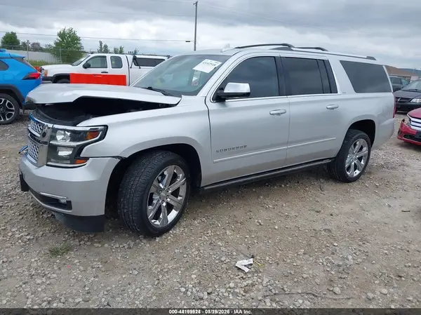 1GNSKJKC1GR365901 2016 CHEVROLET SUBURBAN - Image 2