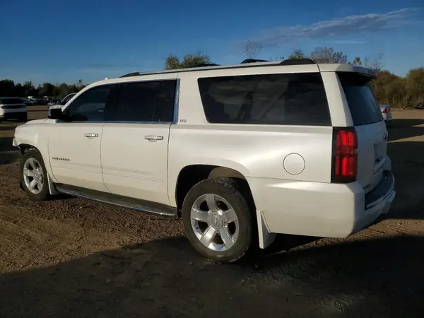 1GNSKJKC1GR410206 2016 CHEVROLET SUBURBAN - Image 2