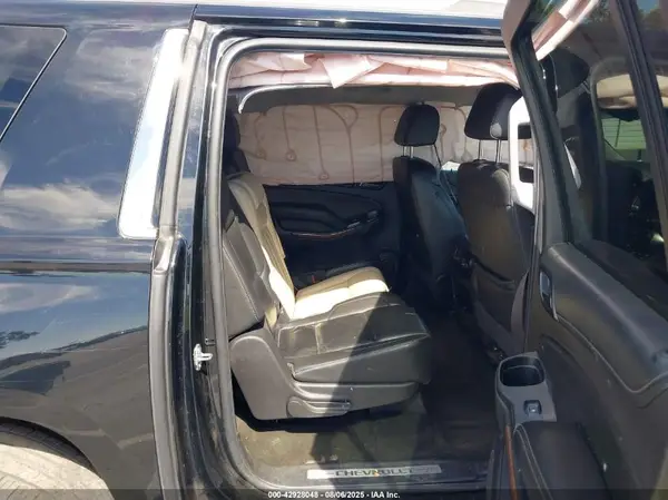 1GNSKJKC1HR179664 2017 CHEVROLET SUBURBAN - Image 8