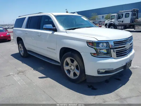 1GNSKJKC1HR228961 2017 CHEVROLET SUBURBAN - Image 1