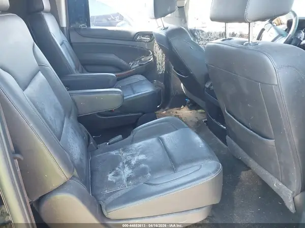 1GNSKJKC1HR240916 2017 CHEVROLET SUBURBAN - Image 8