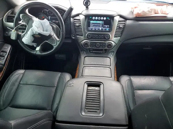 1GNSKJKC1HR252189 2017 CHEVROLET SUBURBAN - Image 8
