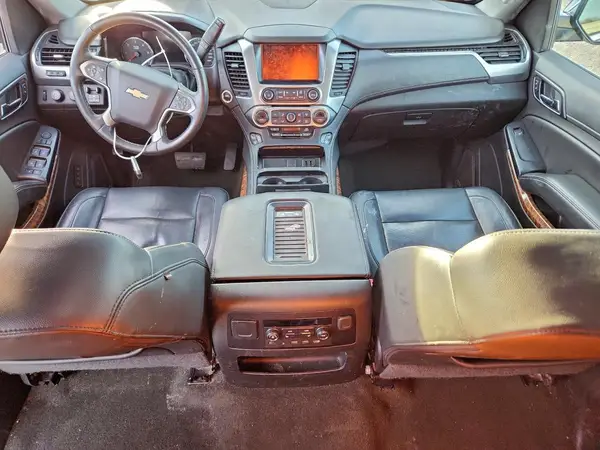 1GNSKJKC1HR307420 2017 CHEVROLET SUBURBAN - Image 8