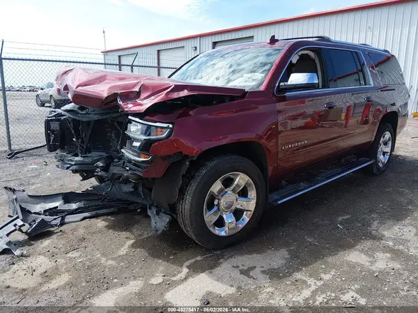 1GNSKJKC1HR318840 2017 CHEVROLET SUBURBAN - Image 2