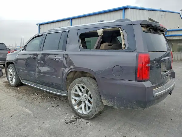 1GNSKJKC1HR322502 2017 CHEVROLET SUBURBAN - Image 2