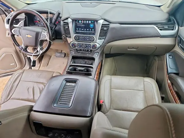 1GNSKJKC1HR339896 2017 CHEVROLET SUBURBAN - Image 8