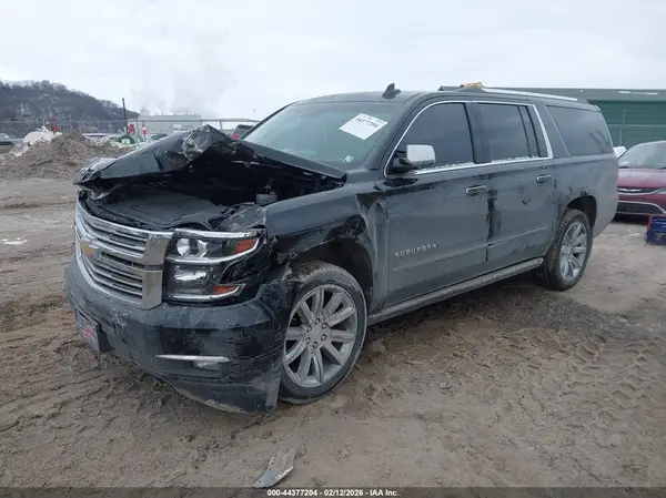 1GNSKJKC1HR371036 2017 CHEVROLET SUBURBAN - Image 2
