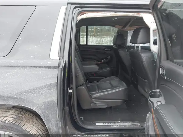 1GNSKJKC1HR371036 2017 CHEVROLET SUBURBAN - Image 8