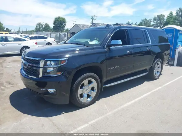 1GNSKJKC1HR394798 2017 CHEVROLET SUBURBAN - Image 2