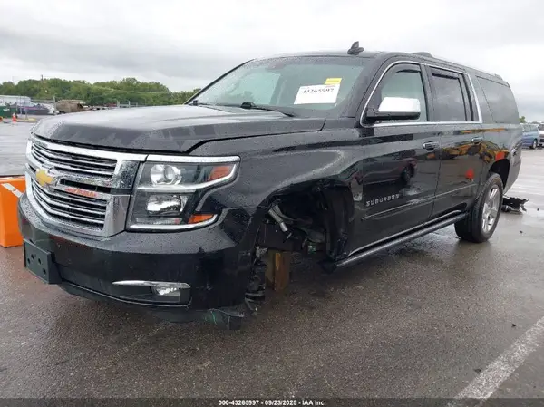 1GNSKJKC1JR270200 2018 CHEVROLET SUBURBAN - Image 2