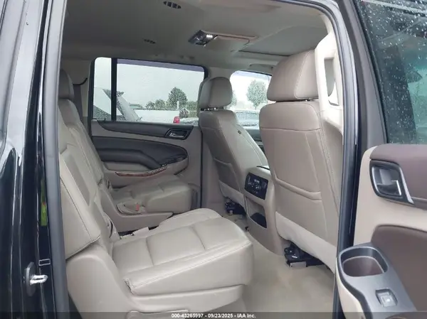 1GNSKJKC1JR270200 2018 CHEVROLET SUBURBAN - Image 8