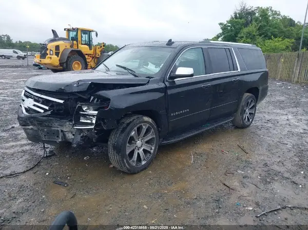 1GNSKJKC1KR147532 2019 CHEVROLET SUBURBAN - Image 2