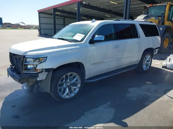1GNSKJKC1KR152438 2019 CHEVROLET SUBURBAN - Image 2