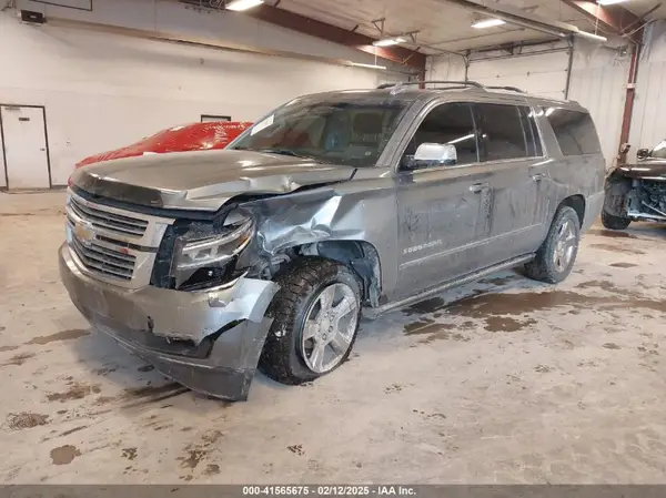 1GNSKJKC1KR291629 2019 CHEVROLET SUBURBAN - Image 2