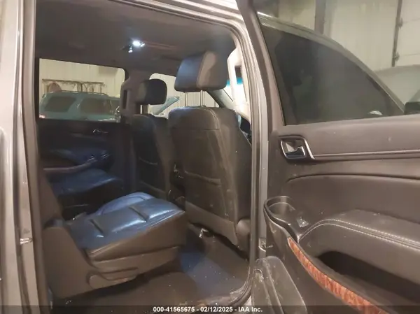 1GNSKJKC1KR291629 2019 CHEVROLET SUBURBAN - Image 8