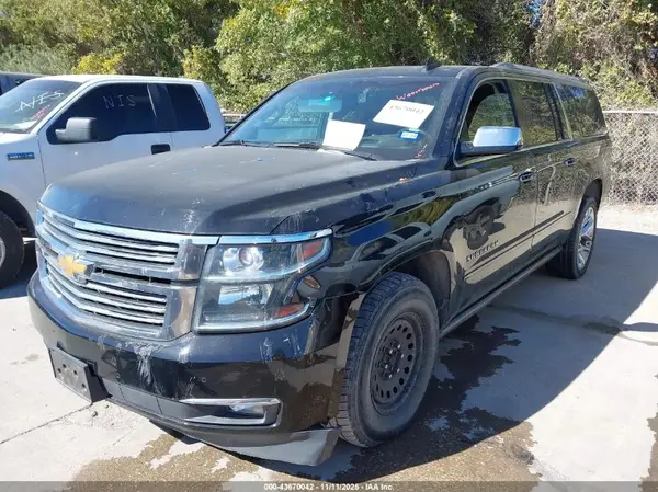 1GNSKJKC2GR184712 2016 CHEVROLET SUBURBAN - Image 2