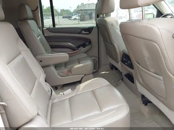 1GNSKJKC2GR271459 2016 CHEVROLET SUBURBAN - Image 8