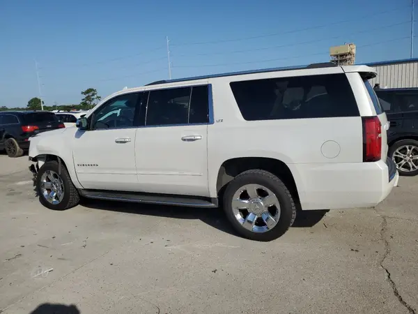1GNSKJKC2GR365325 2016 CHEVROLET SUBURBAN - Image 2