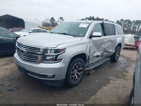 1GNSKJKC2GR475792 2016 CHEVROLET SUBURBAN - Image 2