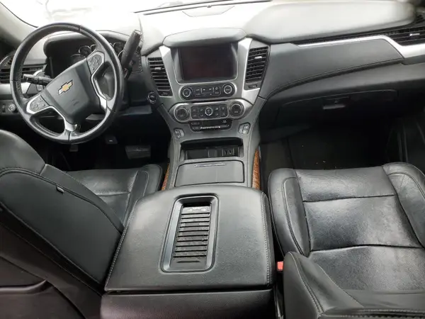 1GNSKJKC2HR115049 2017 CHEVROLET SUBURBAN - Image 8