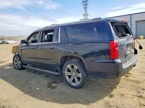 1GNSKJKC2HR130859 2017 CHEVROLET SUBURBAN - Image 2