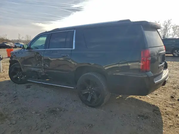 1GNSKJKC2HR193900 2017 CHEVROLET SUBURBAN - Image 2