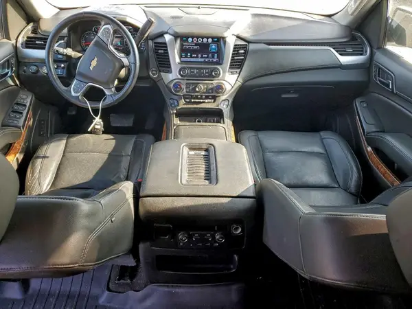 1GNSKJKC2HR193900 2017 CHEVROLET SUBURBAN - Image 8