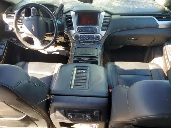 1GNSKJKC2HR224501 2017 CHEVROLET SUBURBAN - Image 8
