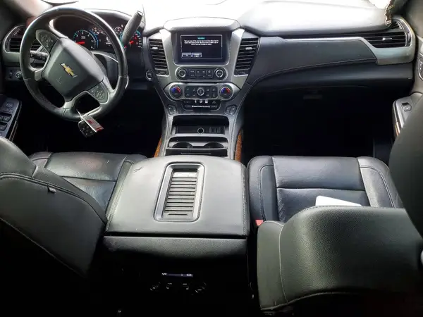 1GNSKJKC2HR276016 2017 CHEVROLET SUBURBAN - Image 8