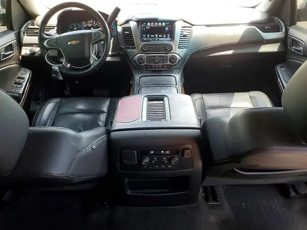 1GNSKJKC2HR315400 2017 CHEVROLET SUBURBAN - Image 8