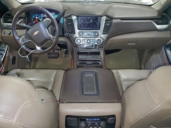 1GNSKJKC2HR355671 2017 CHEVROLET SUBURBAN - Image 8