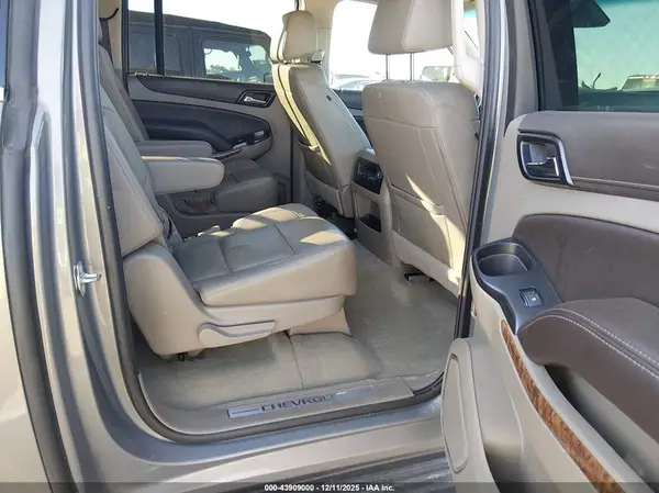 1GNSKJKC2JR167075 2018 CHEVROLET SUBURBAN - Image 8