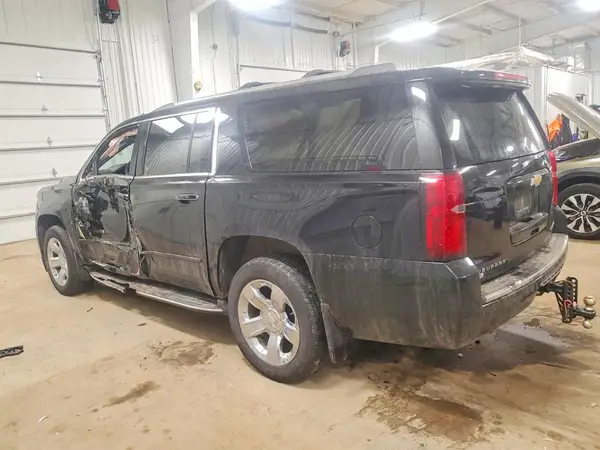 1GNSKJKC2KR146390 2019 CHEVROLET SUBURBAN - Image 2