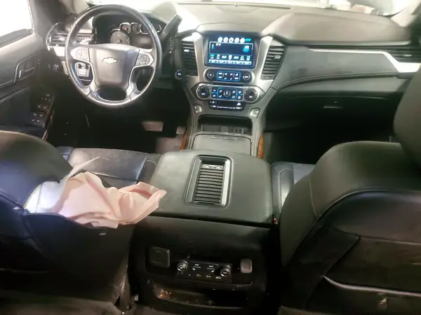 1GNSKJKC2KR146390 2019 CHEVROLET SUBURBAN - Image 8