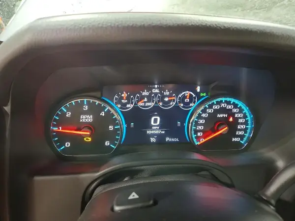 1GNSKJKC2KR325108 2019 CHEVROLET SUBURBAN - Image 8