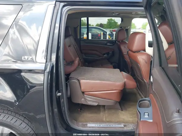 1GNSKJKC3GR231536 2016 CHEVROLET SUBURBAN - Image 8