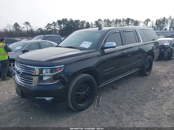 1GNSKJKC3HR132197 2017 CHEVROLET SUBURBAN - Image 2