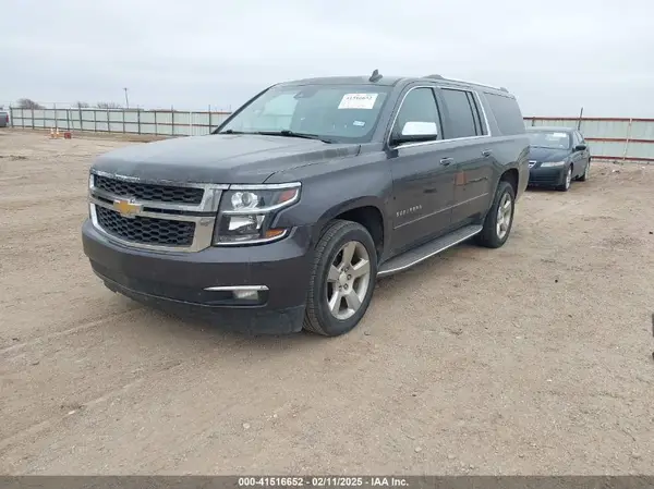 1GNSKJKC3HR201180 2017 CHEVROLET SUBURBAN - Image 2