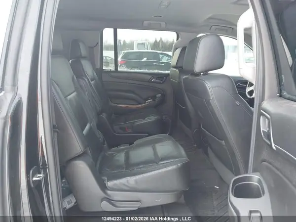 1GNSKJKC3HR203396 2017 CHEVROLET SUBURBAN - Image 8