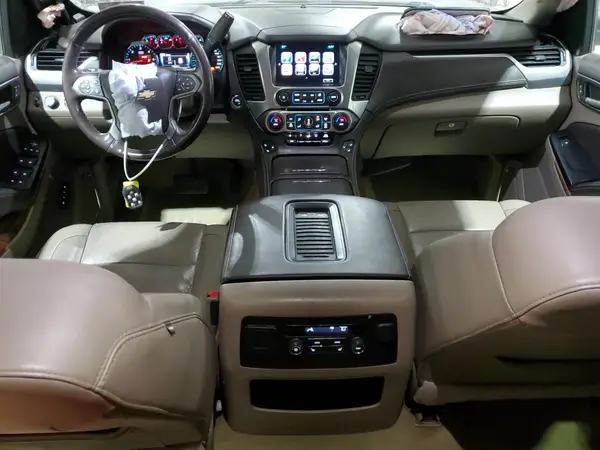 1GNSKJKC3HR229240 2017 CHEVROLET SUBURBAN - Image 8
