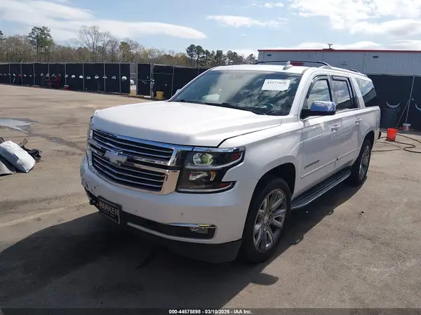 1GNSKJKC3HR241517 2017 CHEVROLET SUBURBAN - Image 2