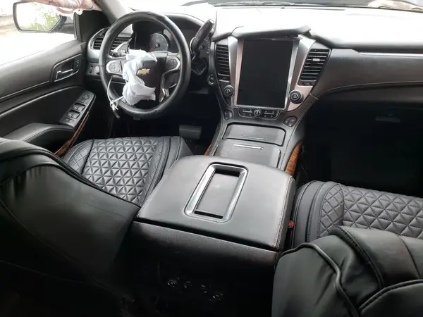 1GNSKJKC3HR322324 2017 CHEVROLET SUBURBAN - Image 8