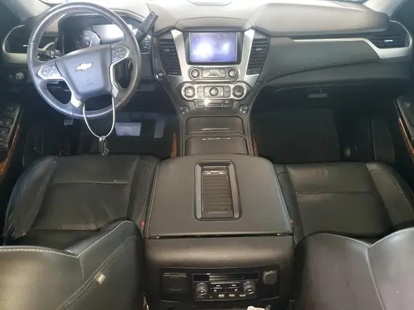 1GNSKJKC3HR331914 2017 CHEVROLET SUBURBAN - Image 8