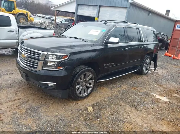 1GNSKJKC3JR279853 2018 CHEVROLET SUBURBAN - Image 2